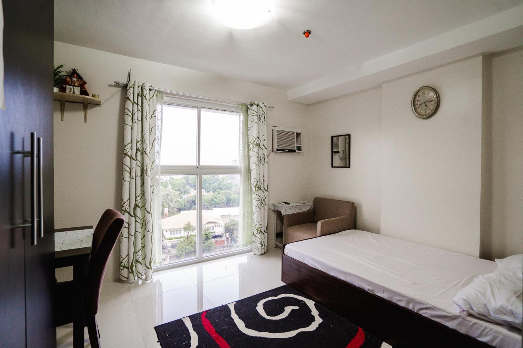 Apartment 8c Unit With Free Wifi Pool And Gym