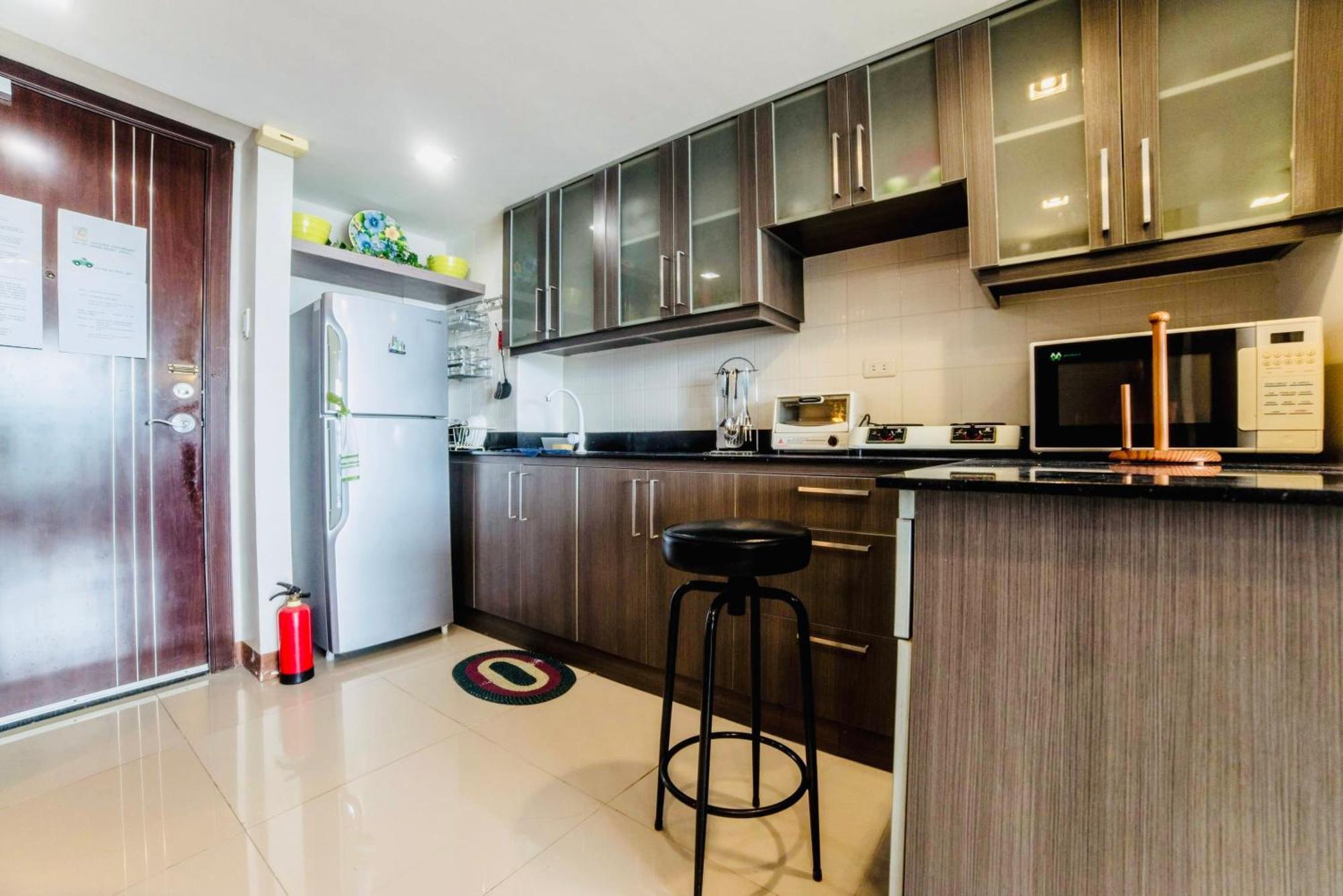 Huge Lofts By P&j Apartment Cebu