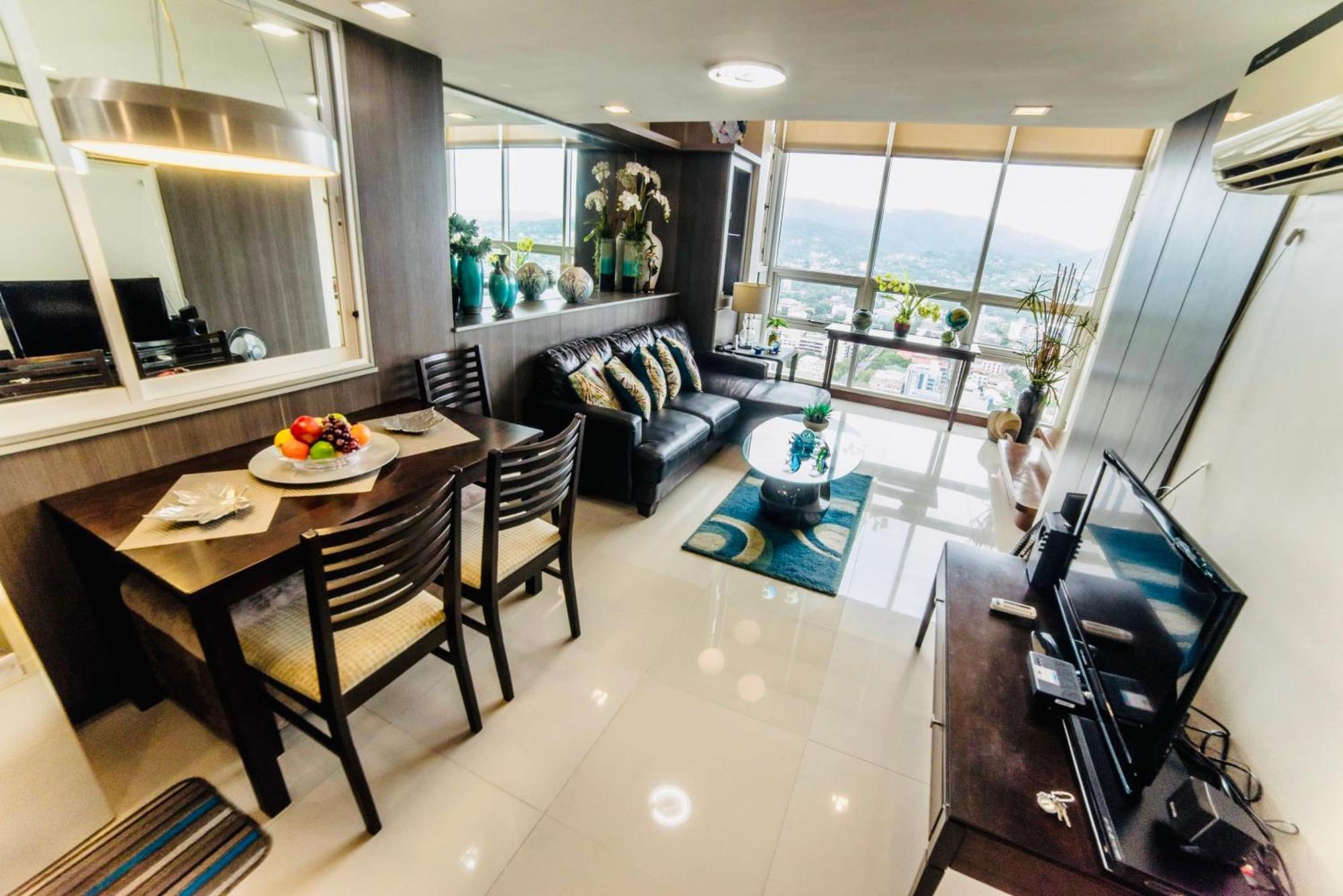 Huge Lofts By P&j *