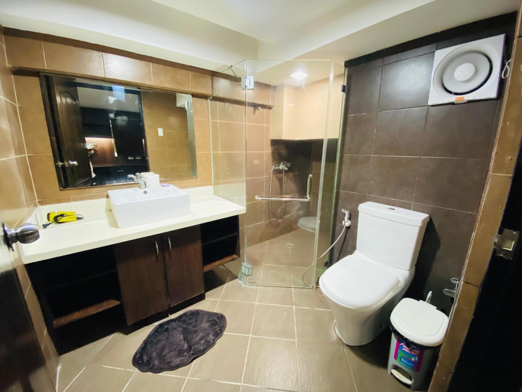 Huge Lofts By P&j Cebu