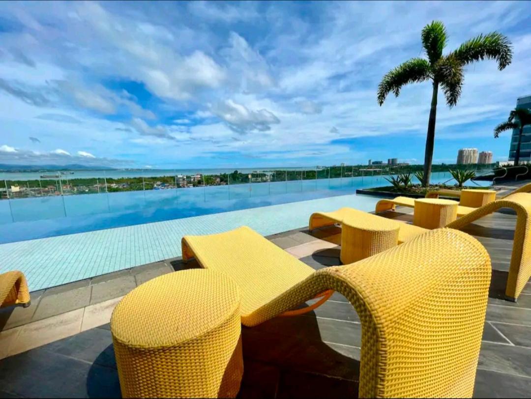 Mactan Newtown With Pool Access Lapu-Lapu City