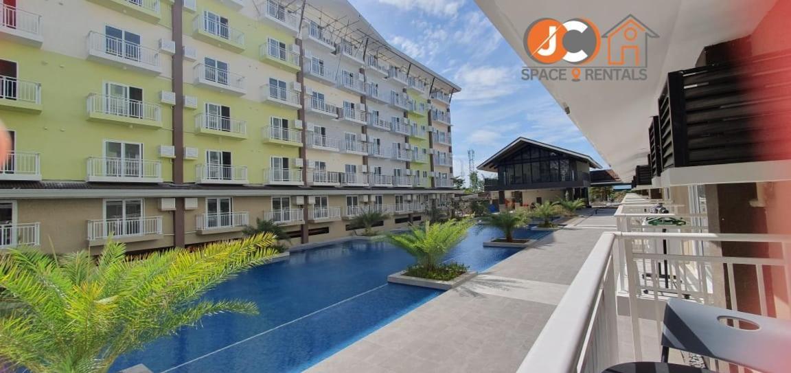 Jc Spacerentals 127b Amani Grand Residences, Balcony Pool View, Ground Floor, 5 Mins Frm Airport, Free Wifi, Netflix Apartamento