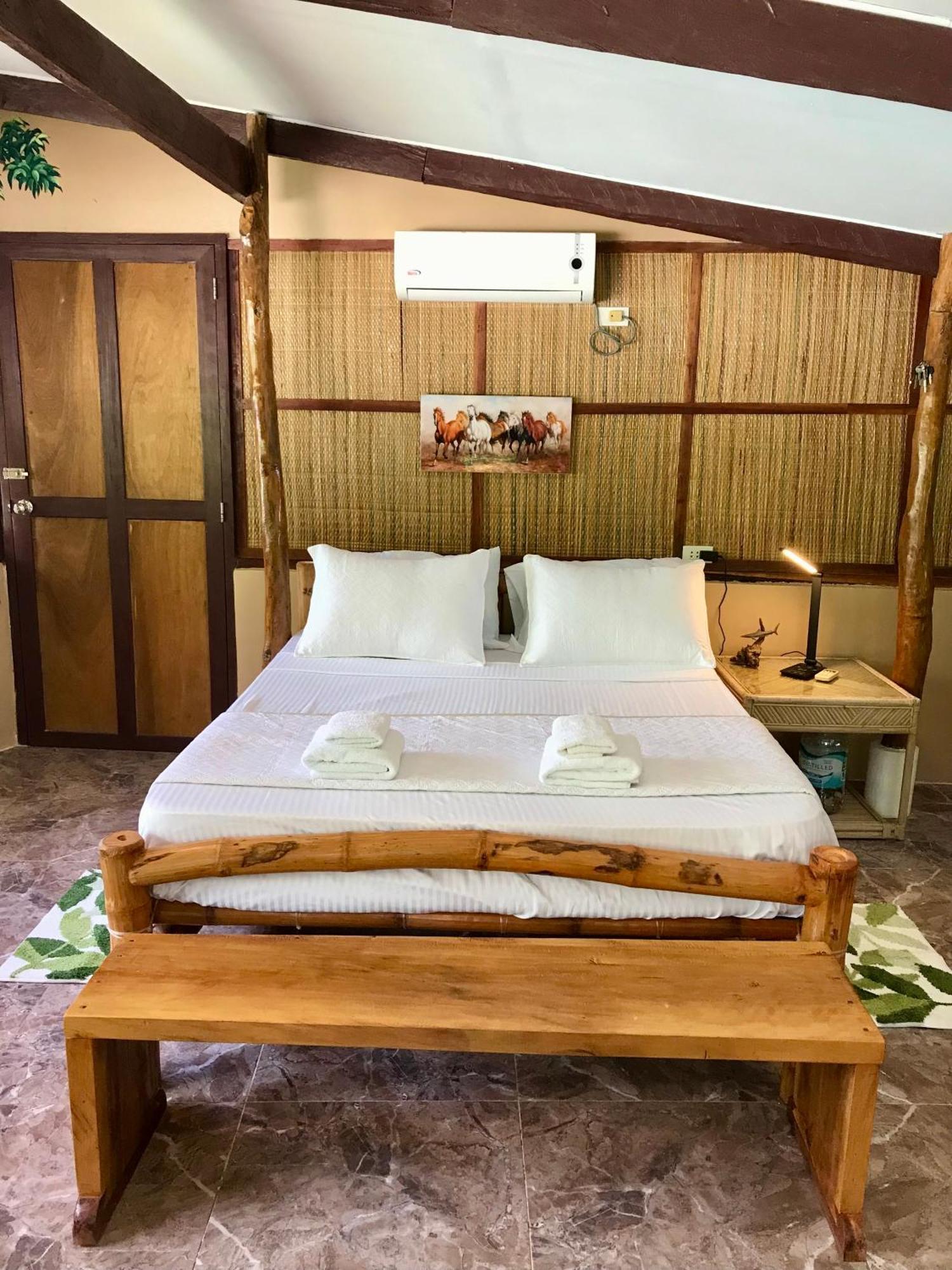 Camotes Cay Hideaway Apartment *