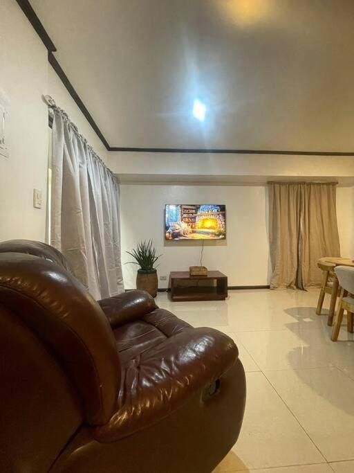 The Bachelor's At Mactan Airport Apartment