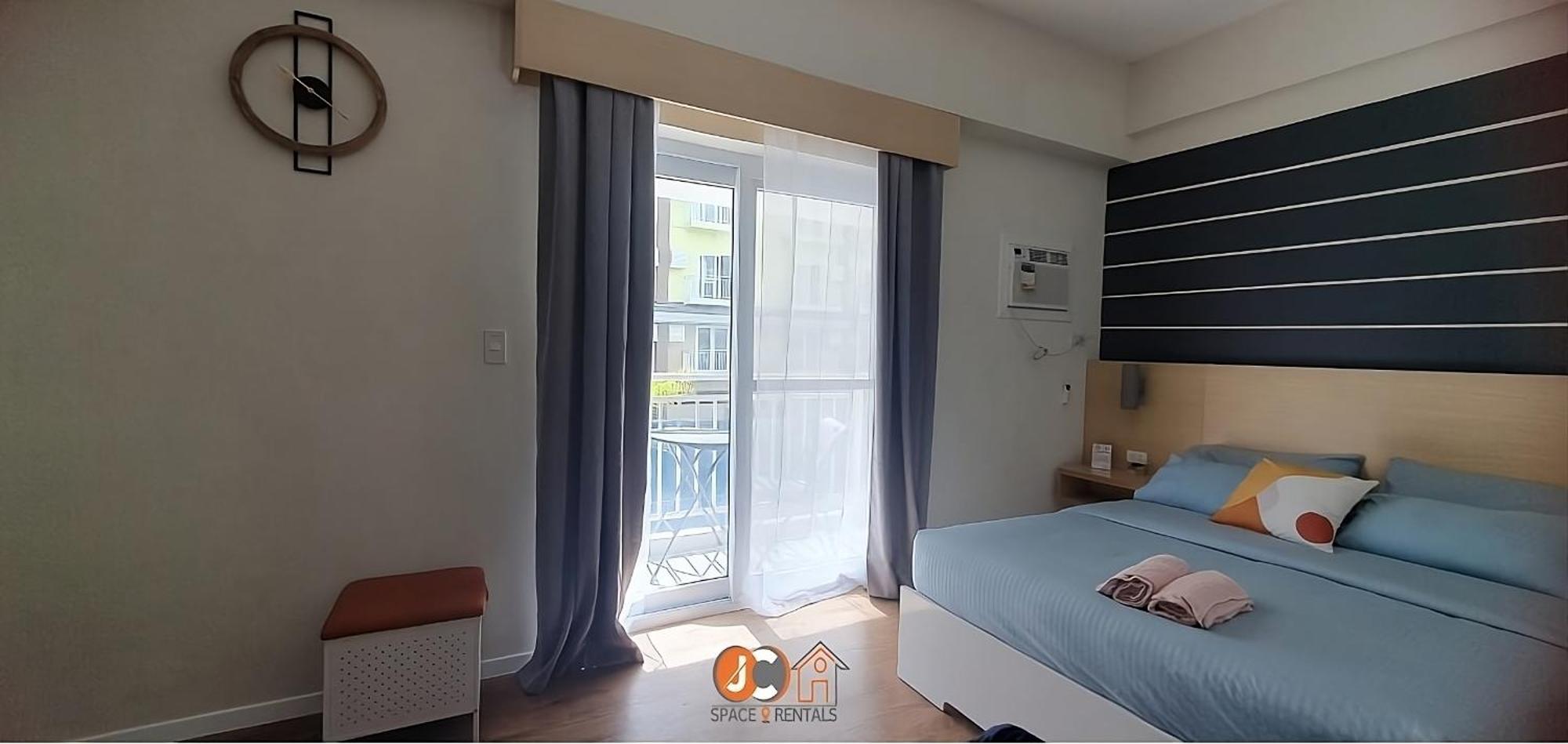 Jc Spacerentals 127b Amani Grand Residences, Balcony Pool View, Ground Floor, 5 Mins Frm Airport, Free Wifi, Netflix * Lapu-Lapu City