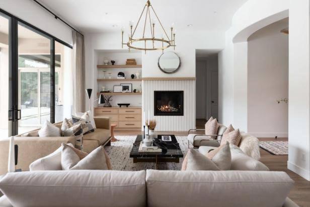 Glojam Residences Apartment