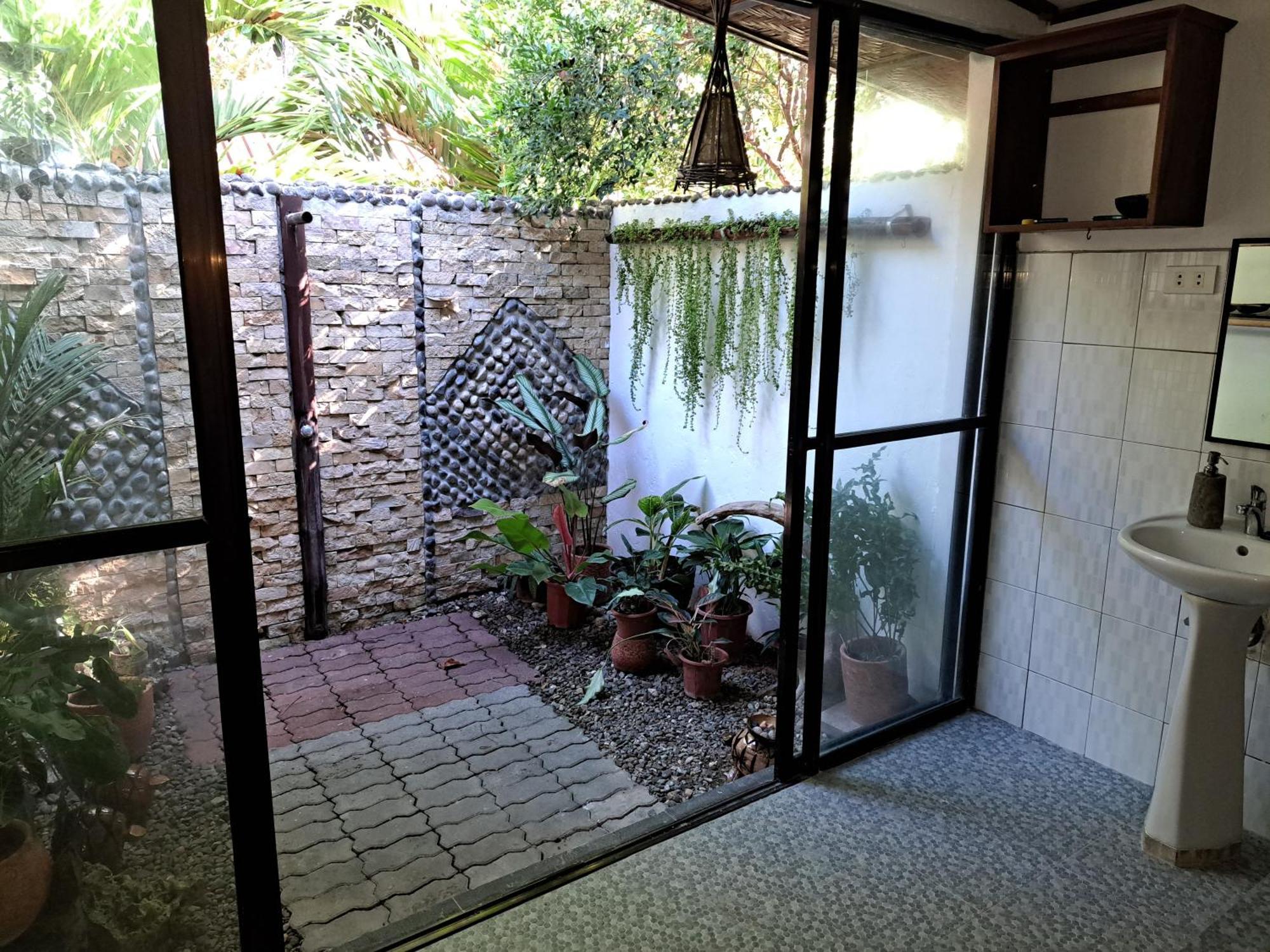 Bahay bakasyunan Palmera Palma Private 1-br #3 Moalboal