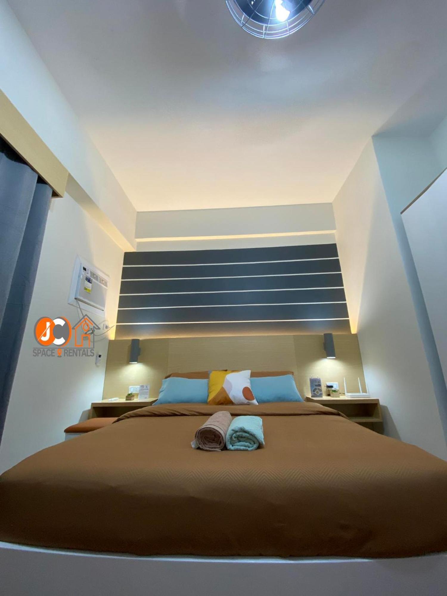 Jc Spacerentals 127b Amani Grand Residences, Balcony Pool View, Ground Floor, 5 Mins Frm Airport, Free Wifi, Netflix *