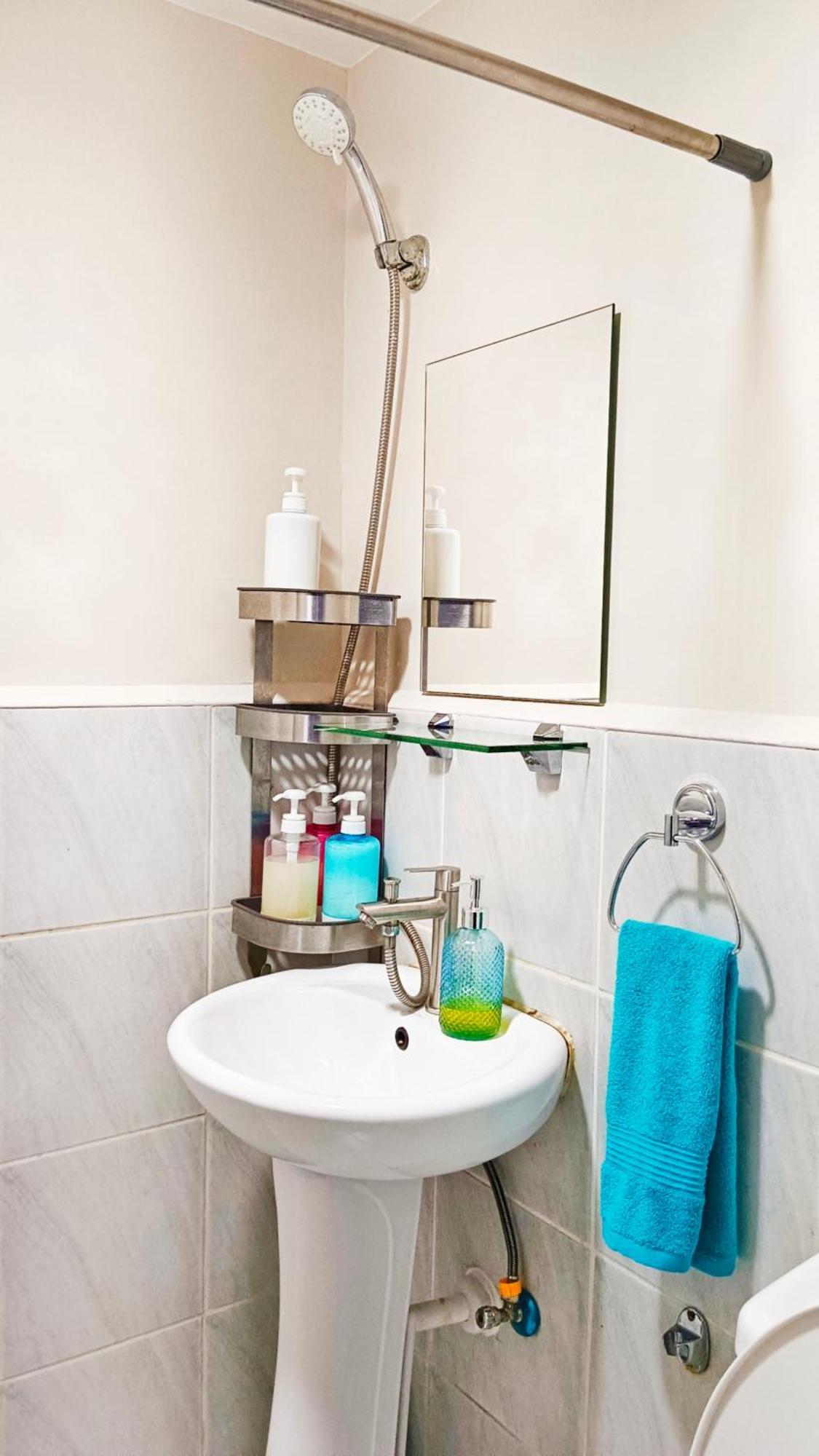 Private Unit With Balcony Near The Beaches * Lapu-Lapu City