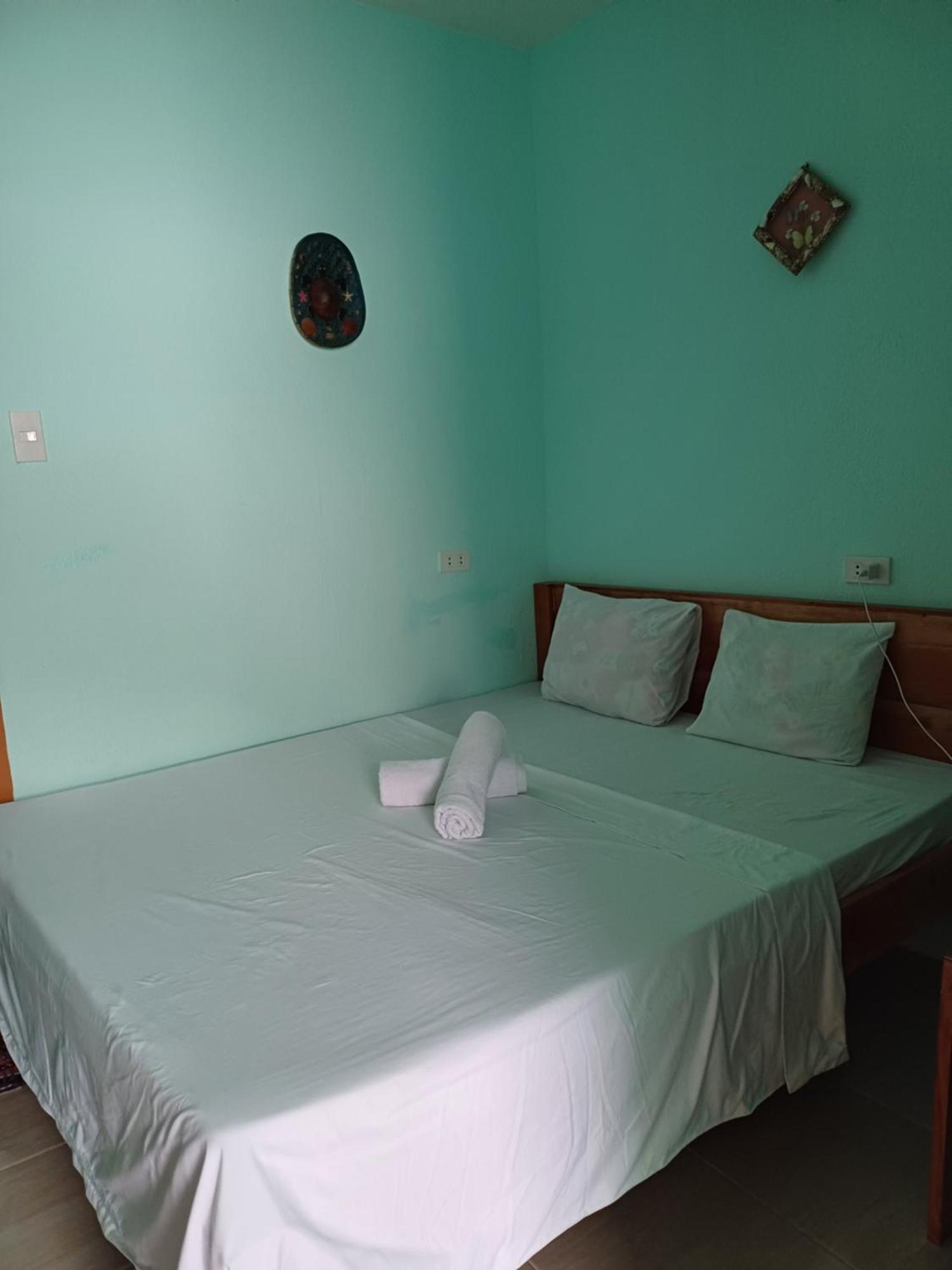 Arm Souvenir Shop&lodge Homestay *