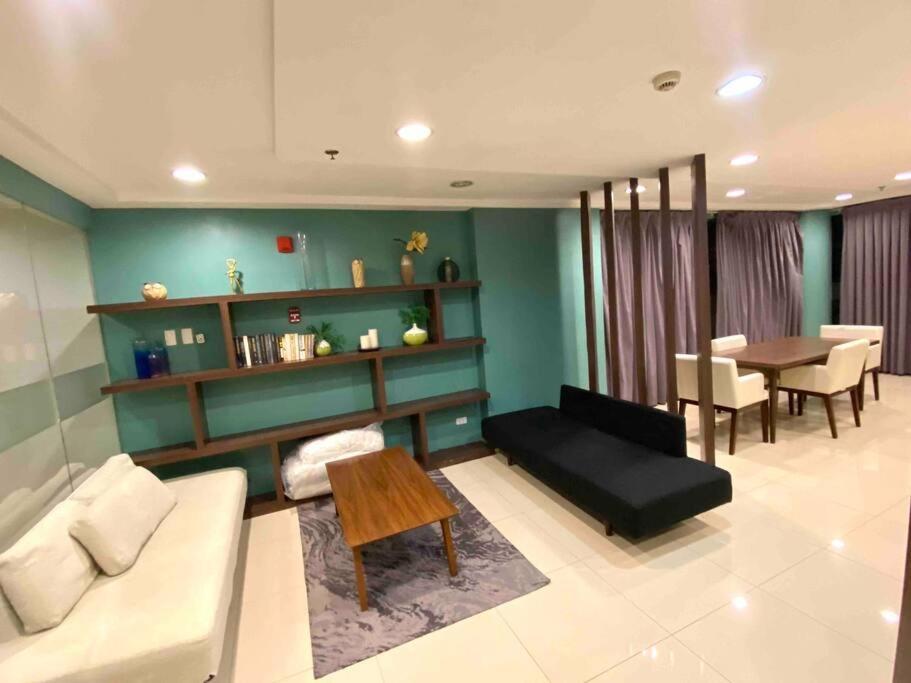 The Pagdett Place - Unit 1502 Cebu