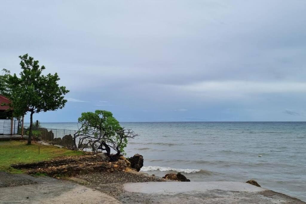 Casa Punta Seaside Resthouse In Cebu Villa *