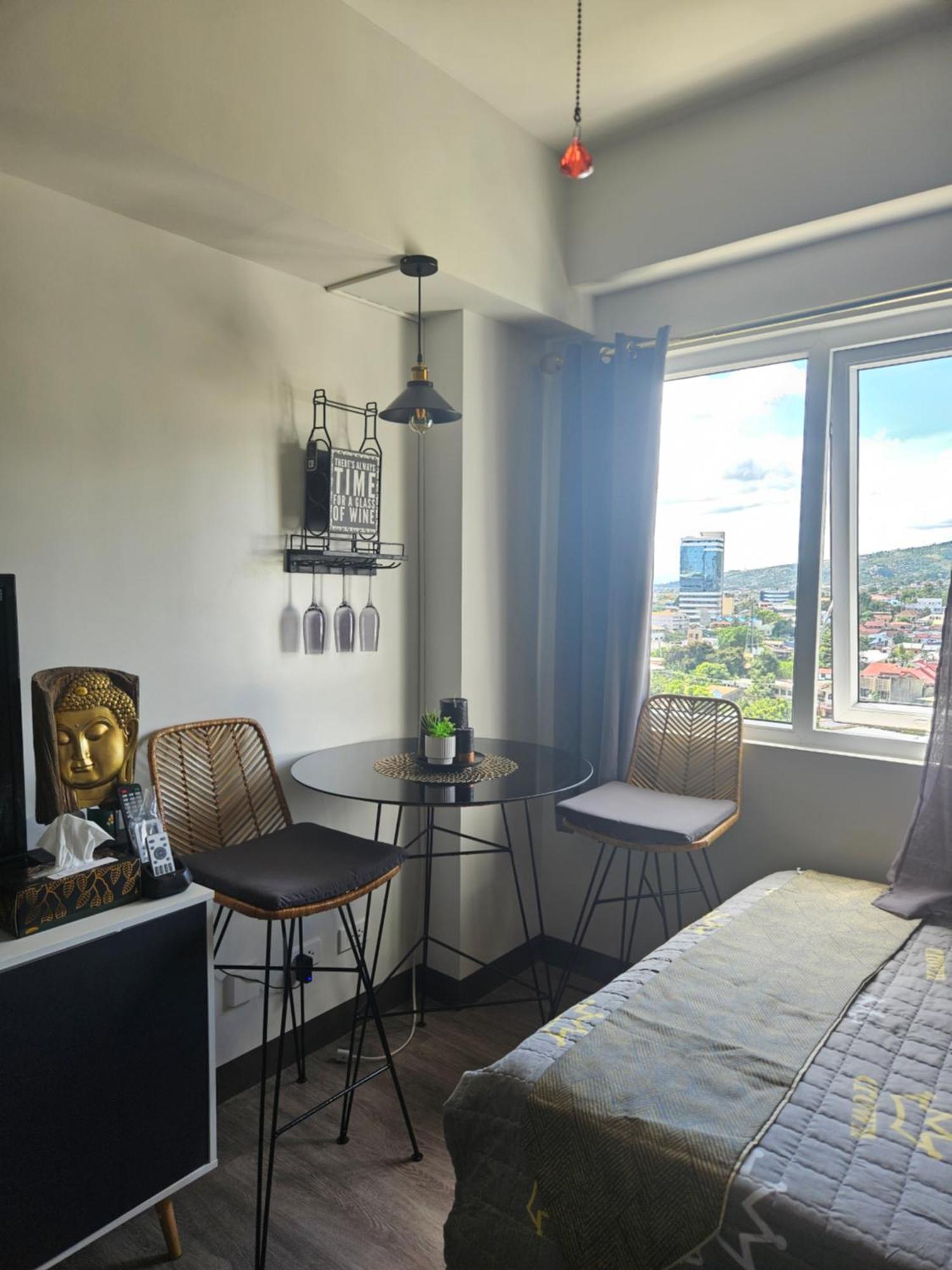 Apartment E Staycation