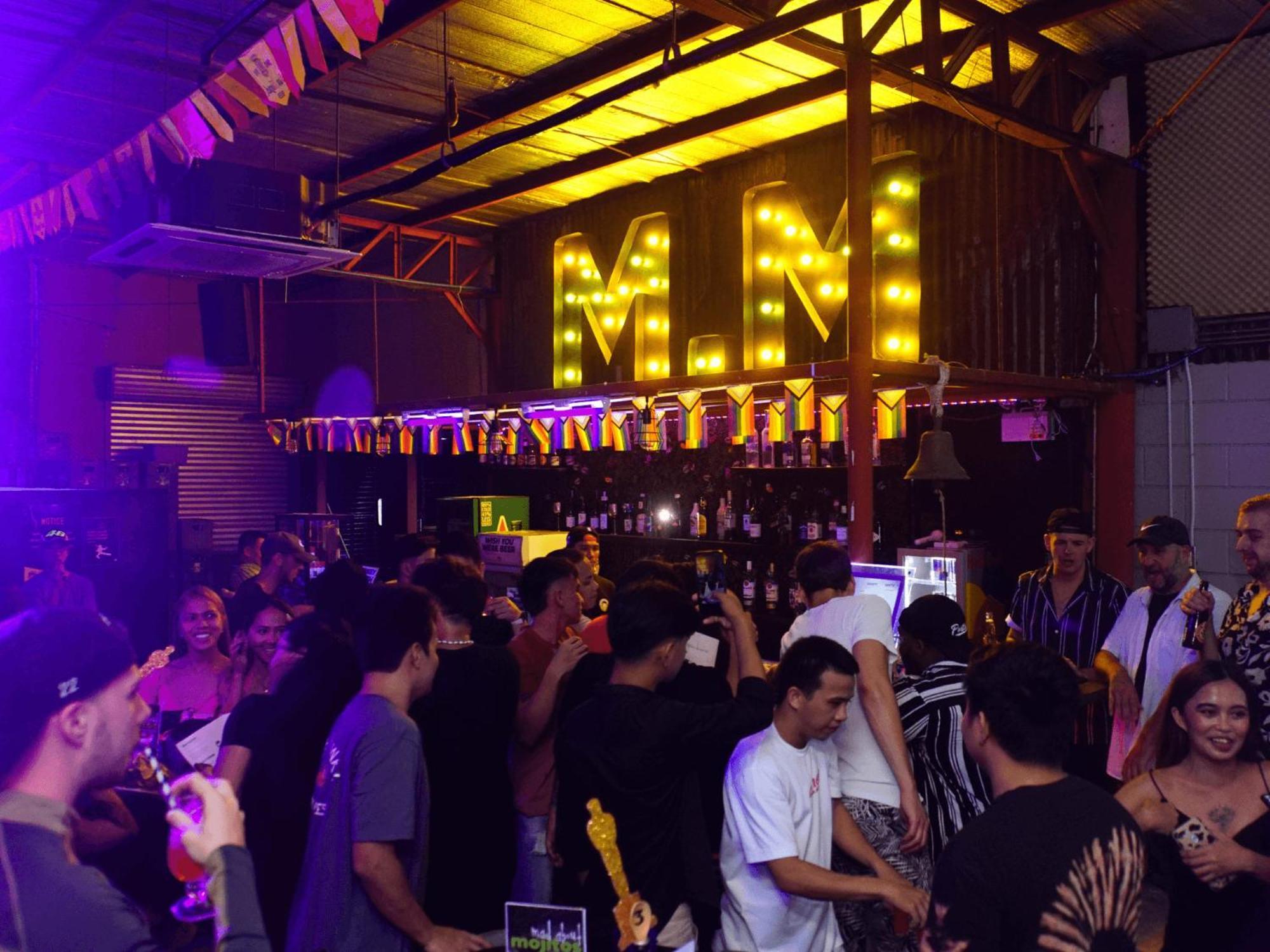 Mad Monkey (adults Only) * Cebu