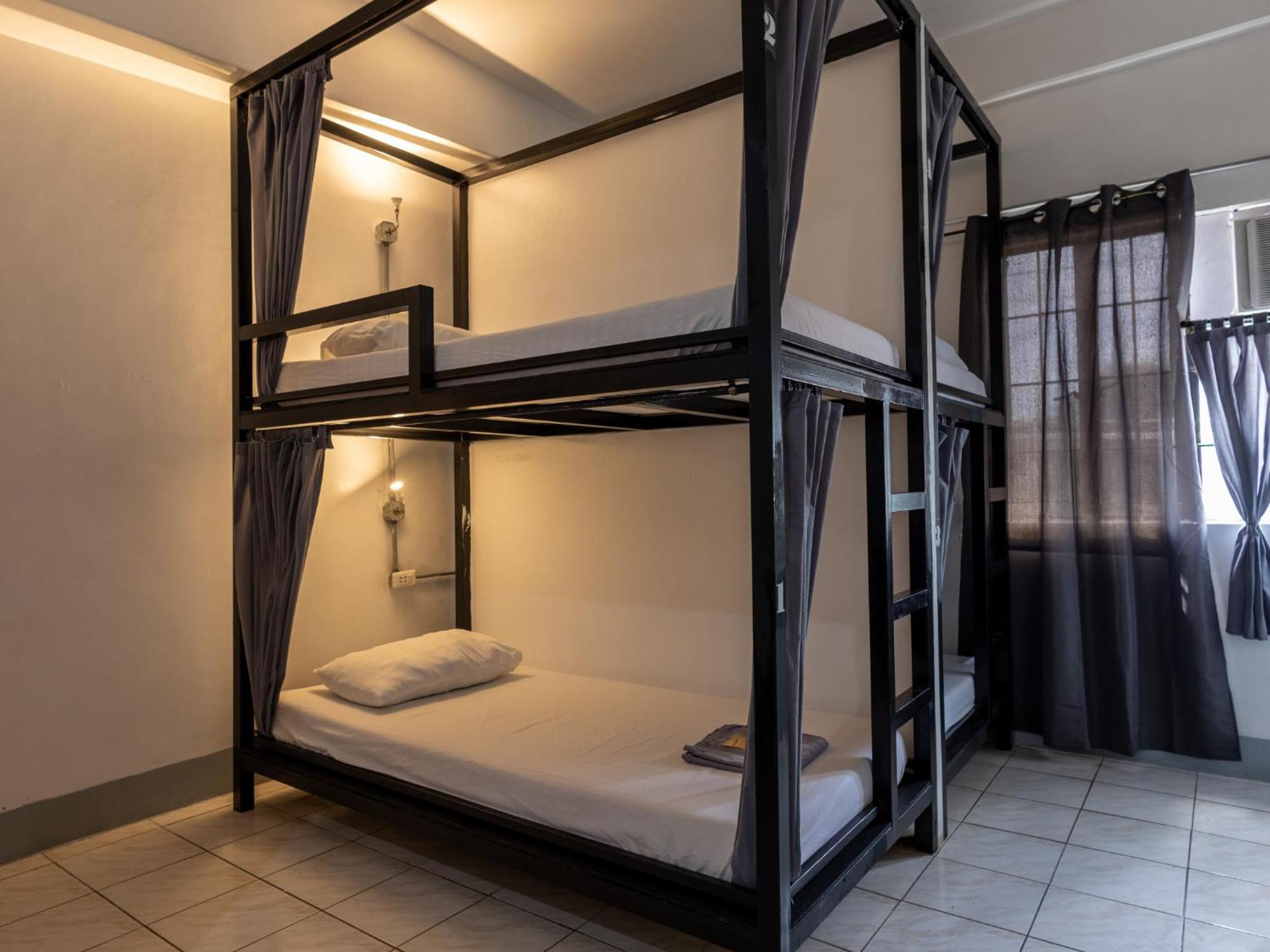 Mad Monkey (adults Only) Hostel *