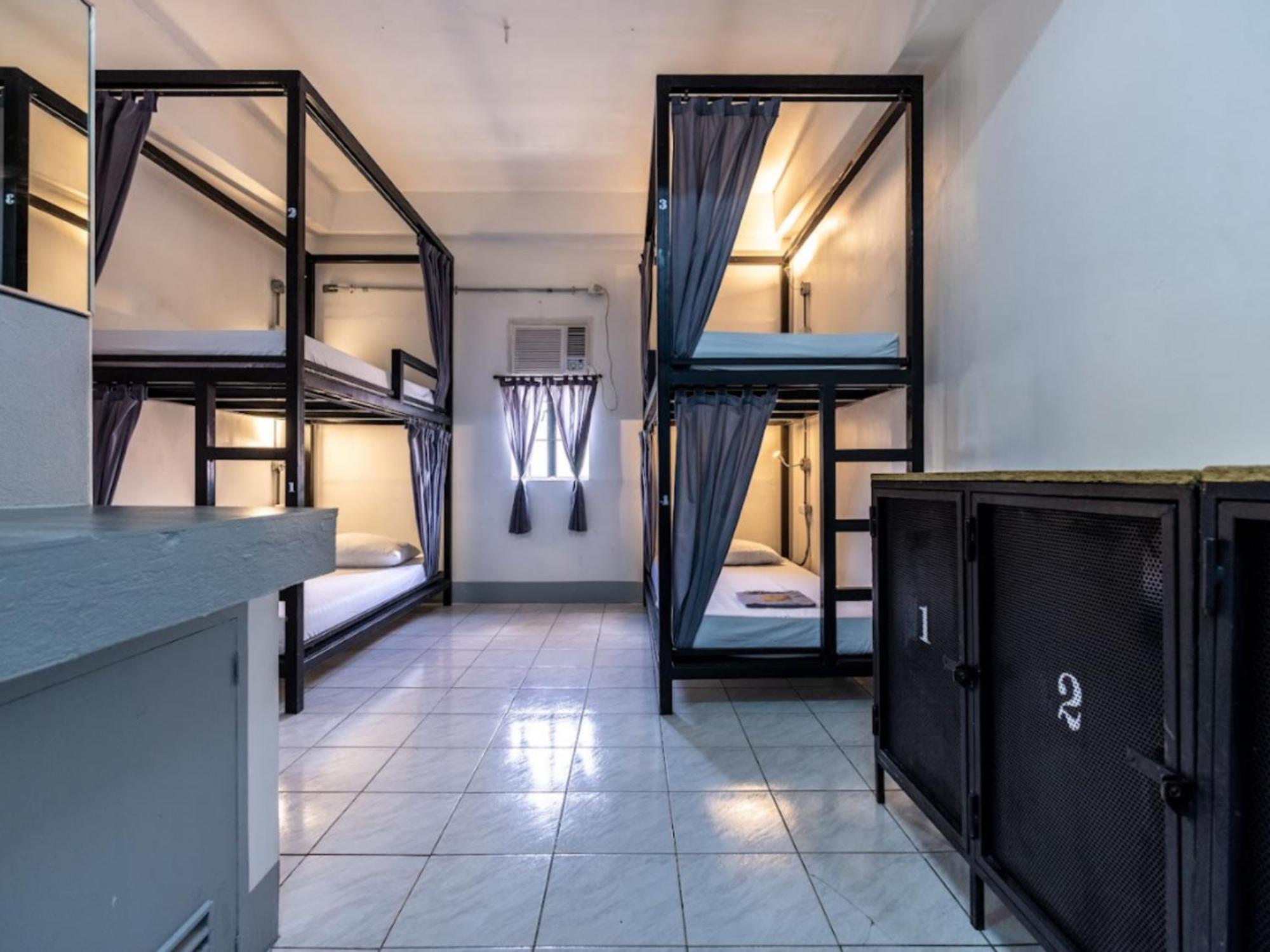 Mad Monkey (adults Only) Cebu