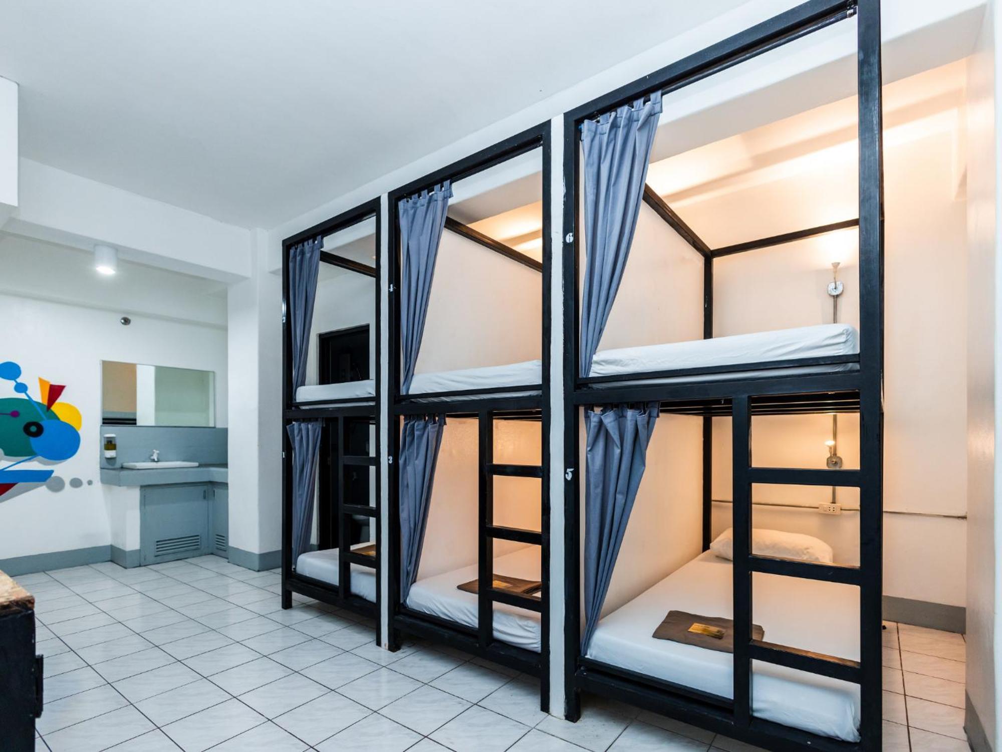 Hostel Mad Monkey (adults Only)