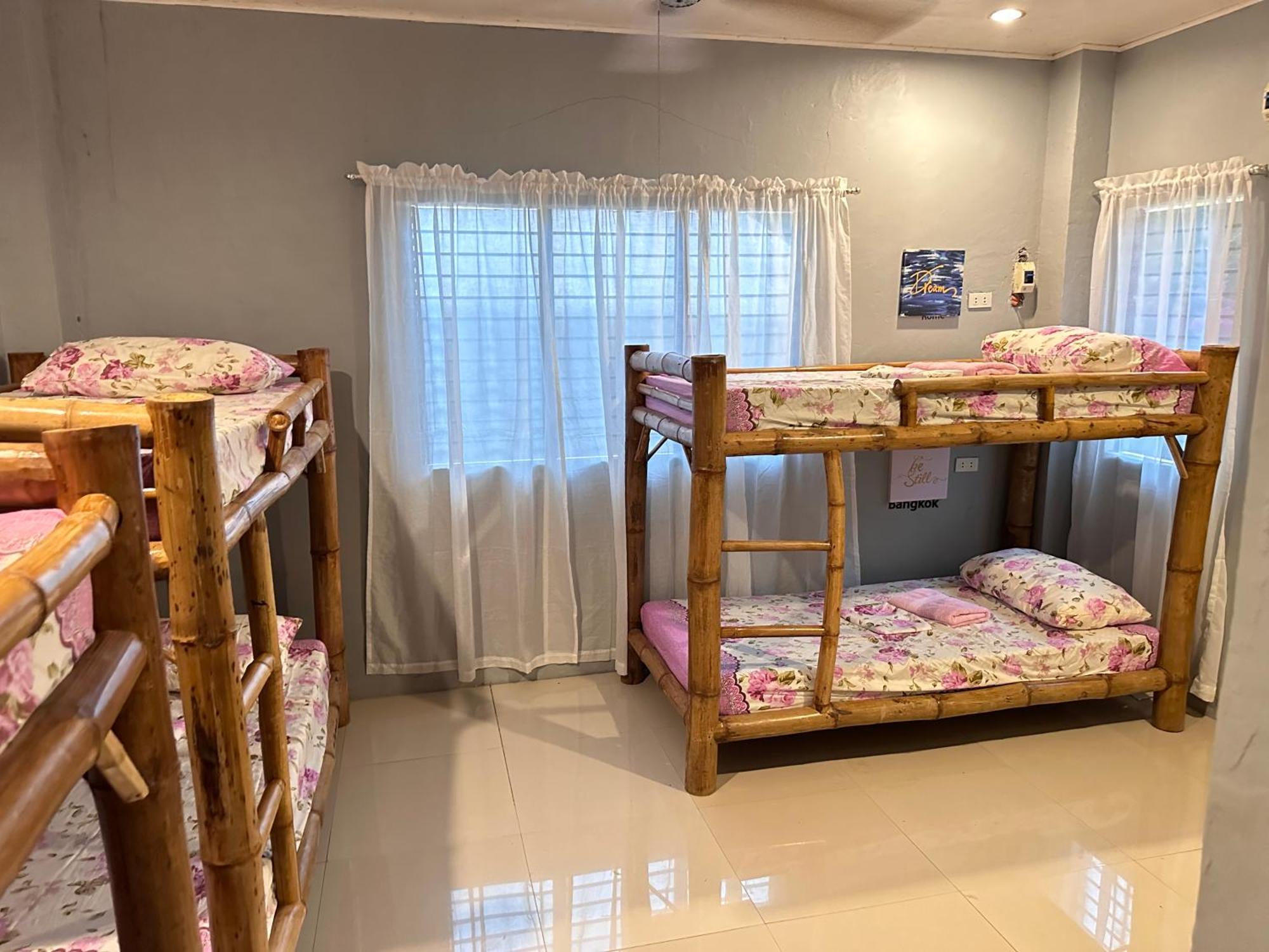 Hostel Lionfish Backpackers Malapascua *