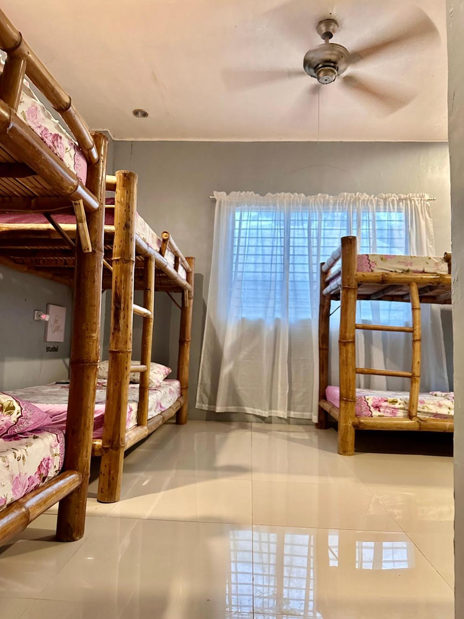 Hostel Lionfish Backpackers Malapascua