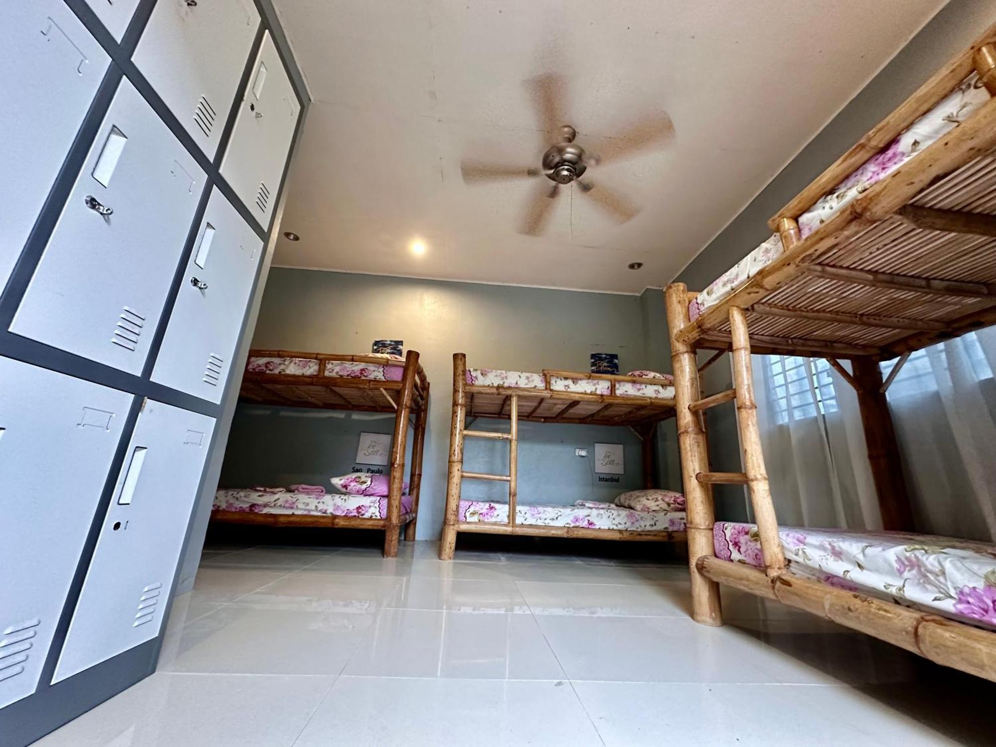 Lionfish Backpackers Malapascua Hostel
