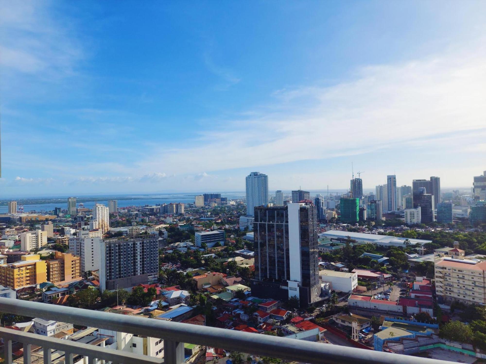 Lovely Grand North Tower Apartment *