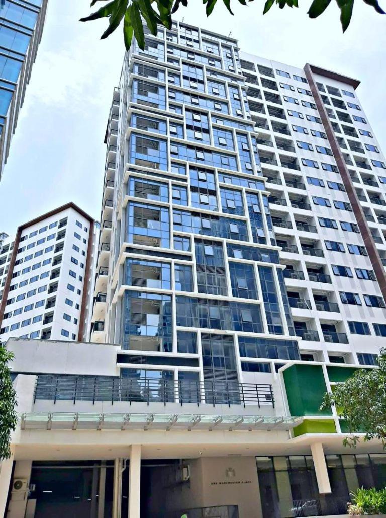 Mactan Newtown One Manchester Palace * Lapu-Lapu City
