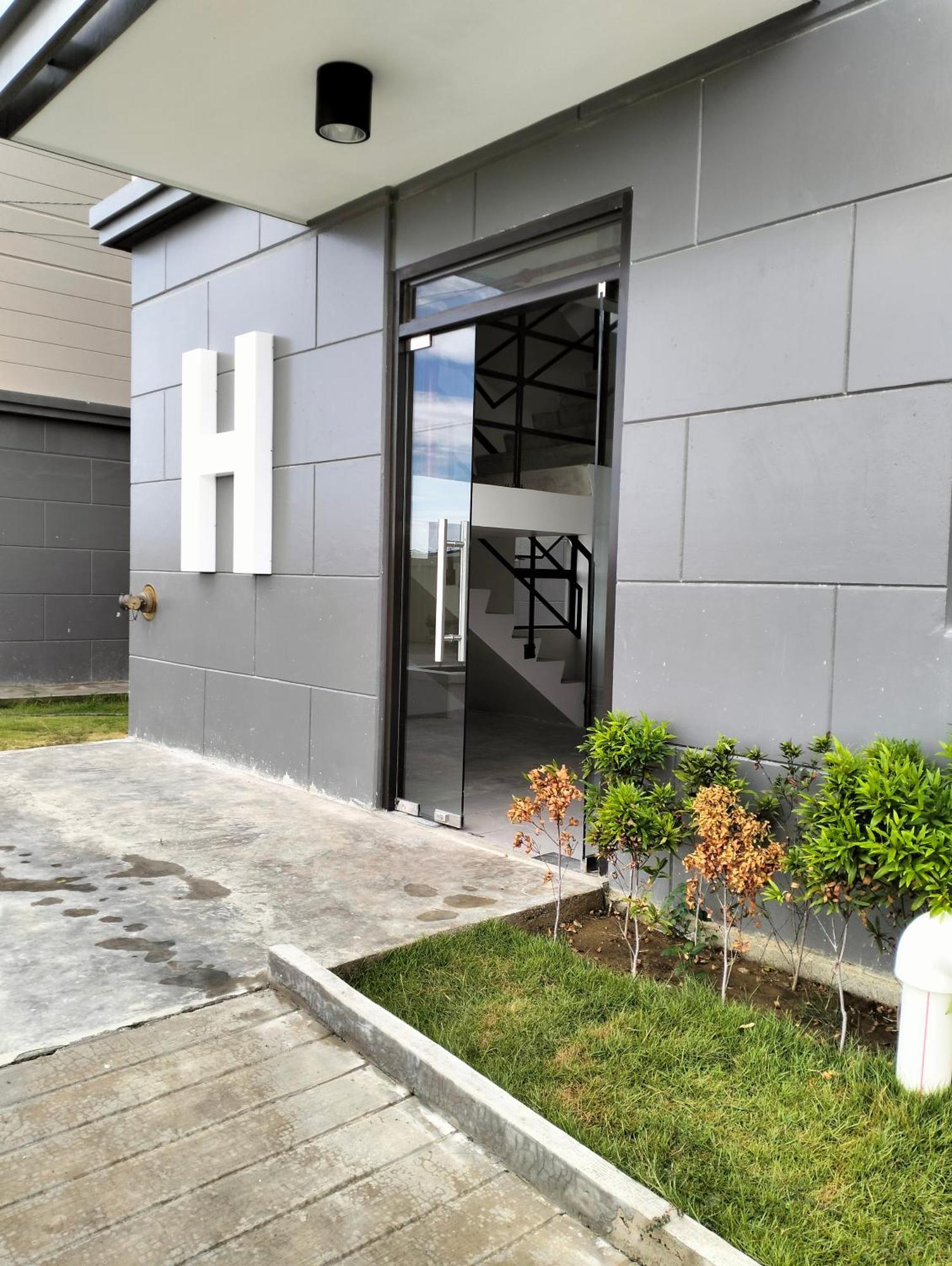 Apartment Plumera Homes *