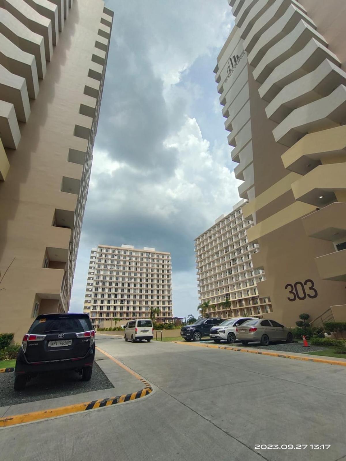 Nate & Athalia's Cityscape Condotel Lapu-Lapu City