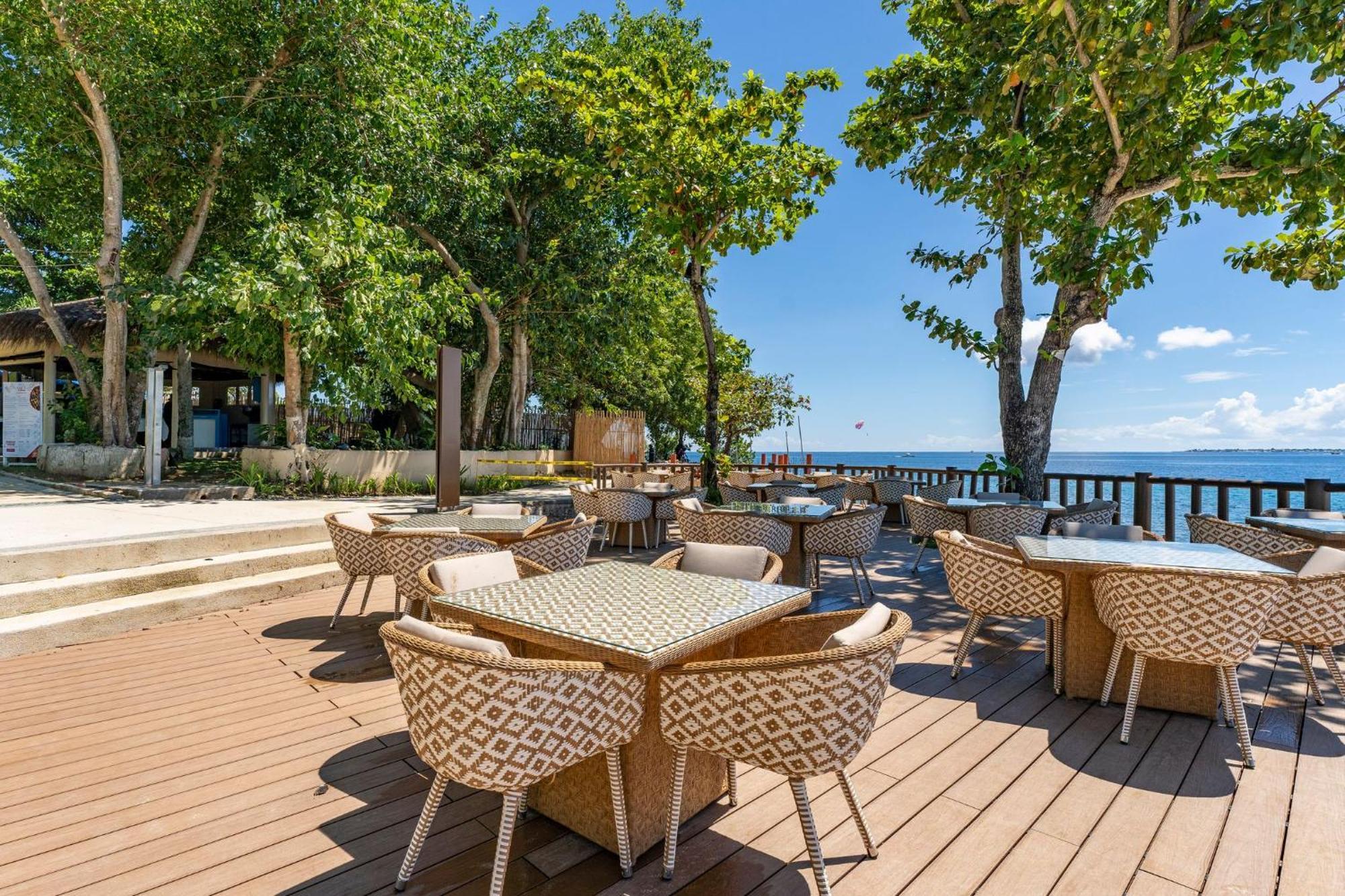 Omp 15c-t2, Seaview, Pool & Access, Near Airport, Fast Wi-fi, Netflix