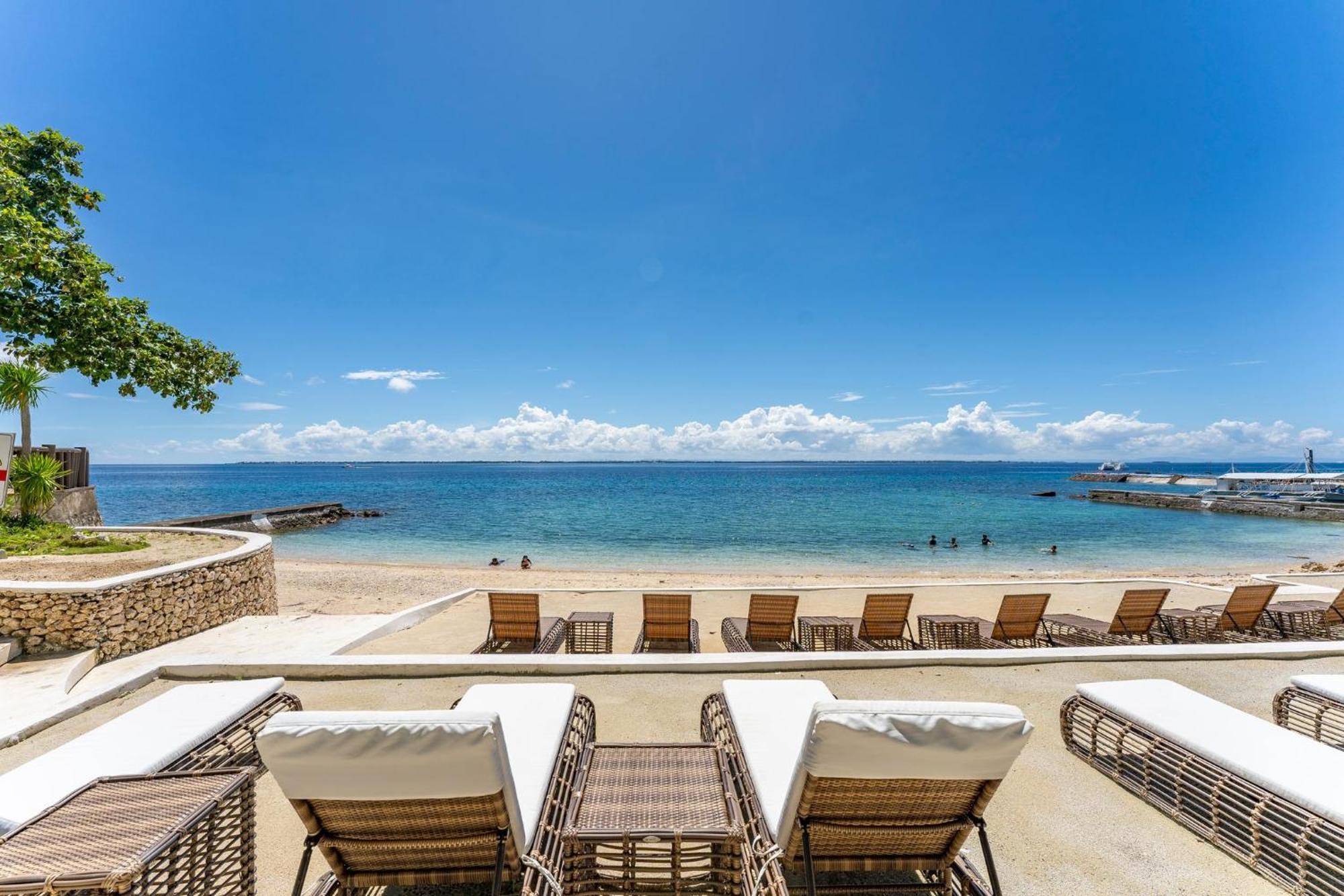 Omp 15c-t2, Seaview, Pool & Access, Near Airport, Fast Wi-fi, Netflix Apartment