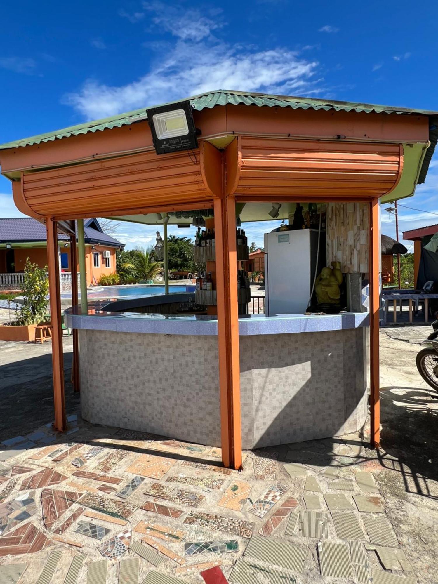 Resort Rainbow Beach Bar & Lapu-Lapu City
