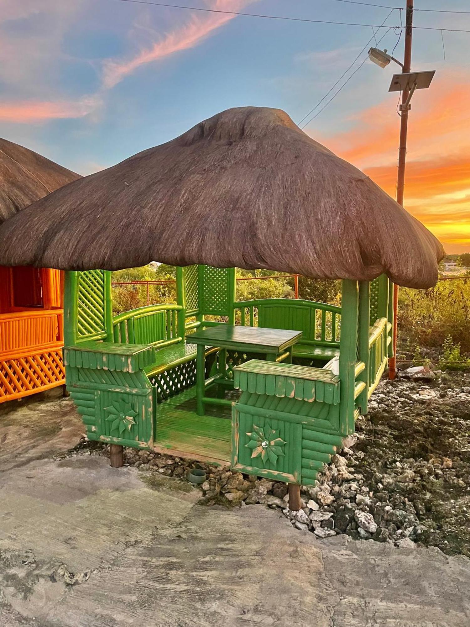 Rainbow Beach Bar & Lapu-Lapu City