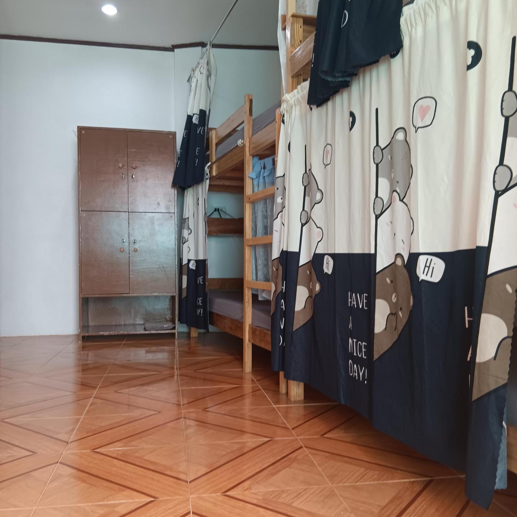 Susing Seaside Hostel Moalboal