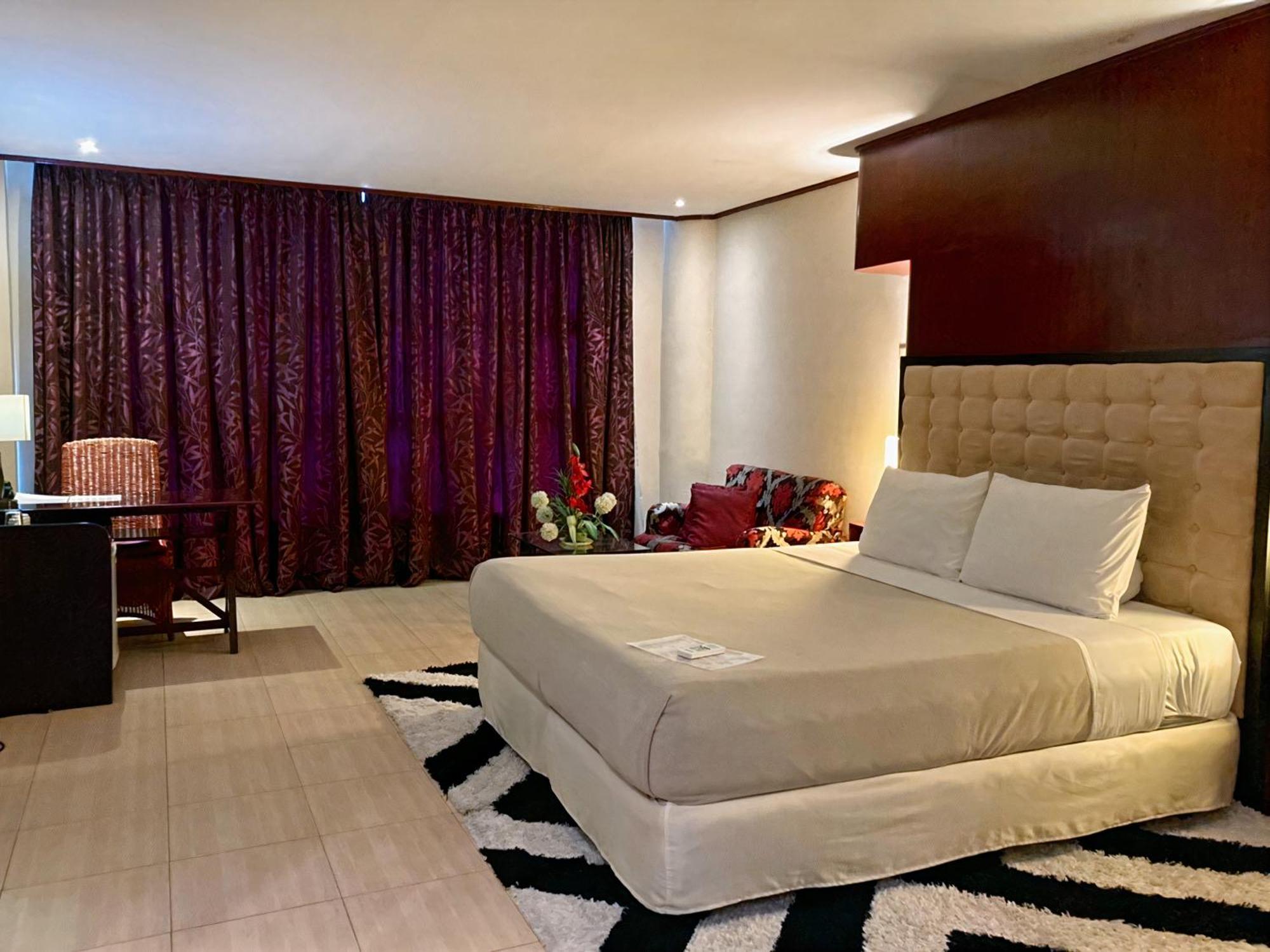 Hotel Cebu Dulcinea And Suites-mactan Airport Lapu-Lapu City