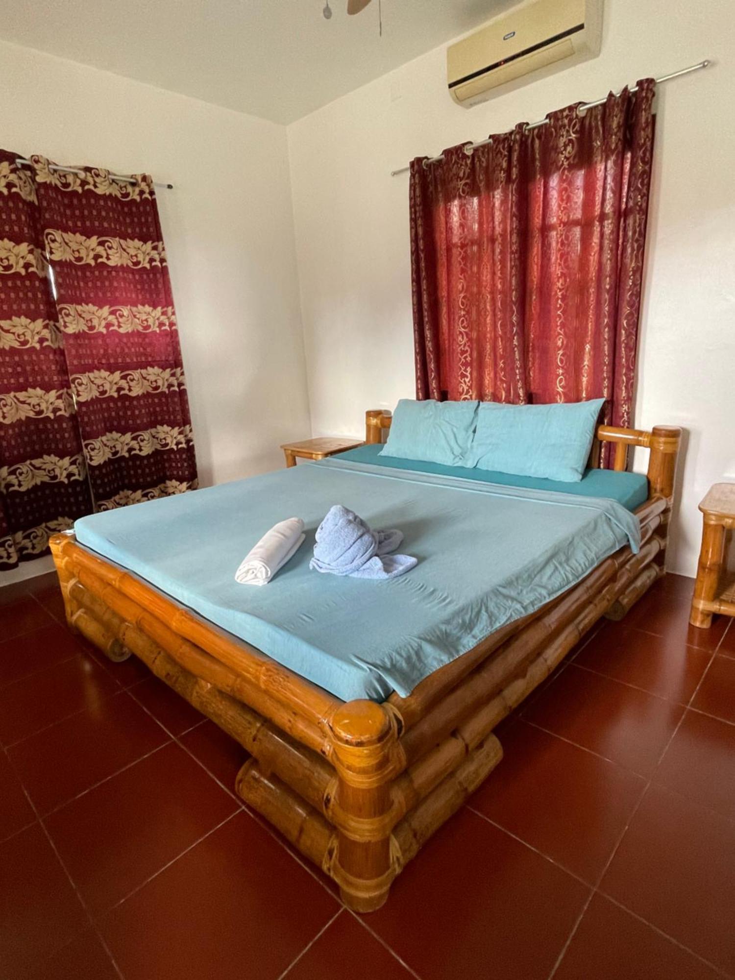 Tauig Resort 2*