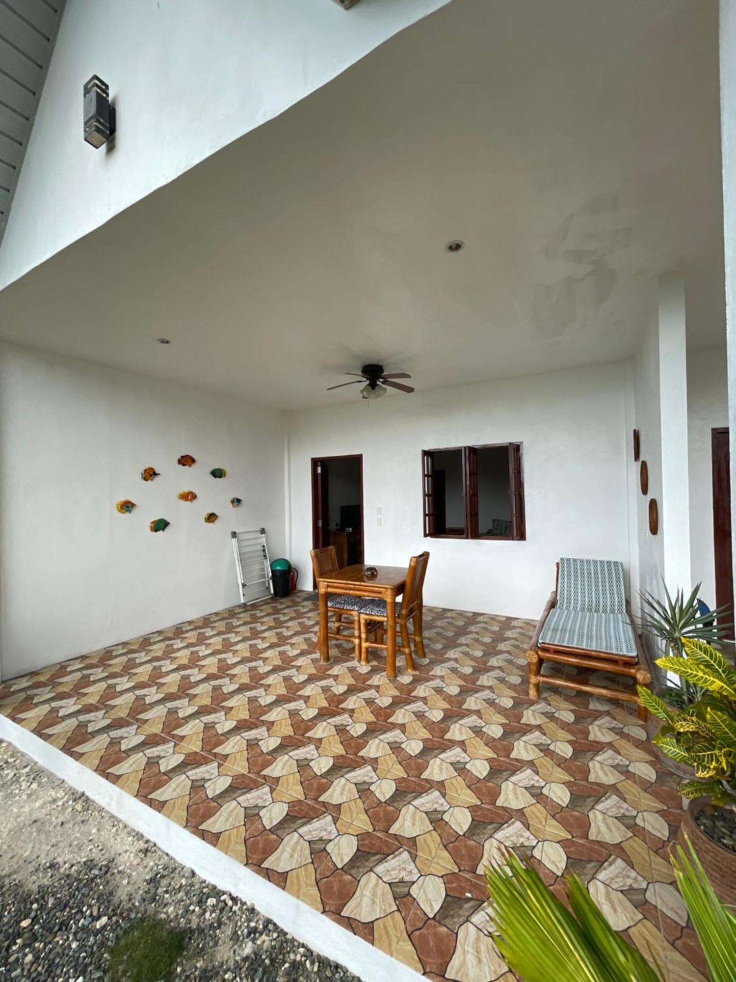 Tauig Resort 2*