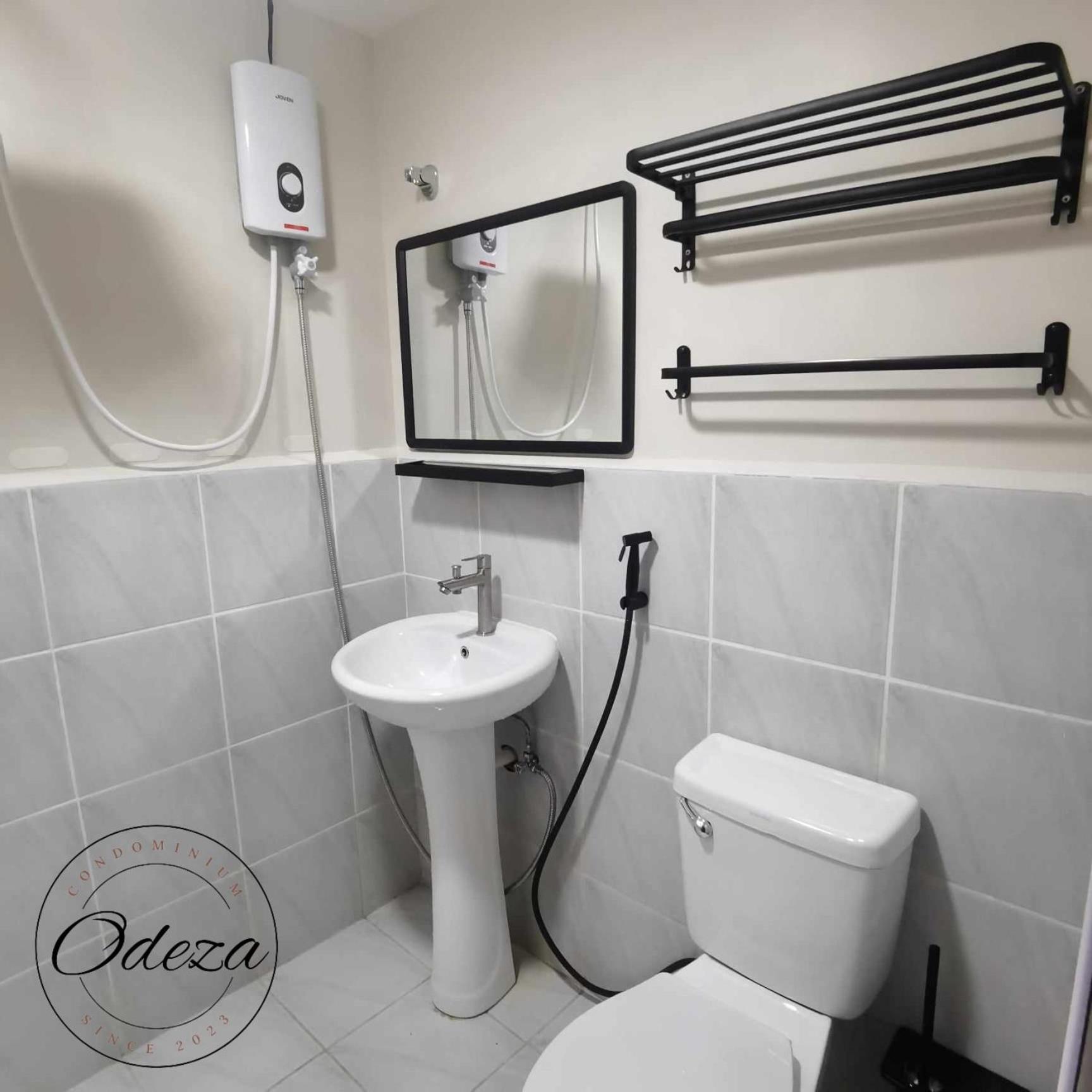 Affordable W/ Pool, Shower Heater & Wi-fi *