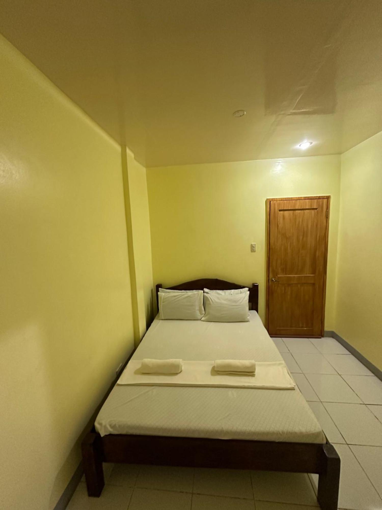 Guest house Edgar's Moalboal