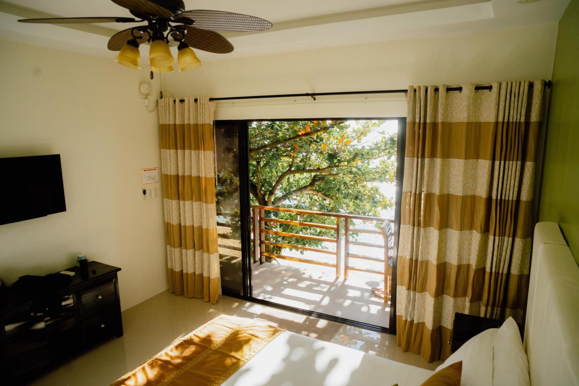 Resort Aj's Place