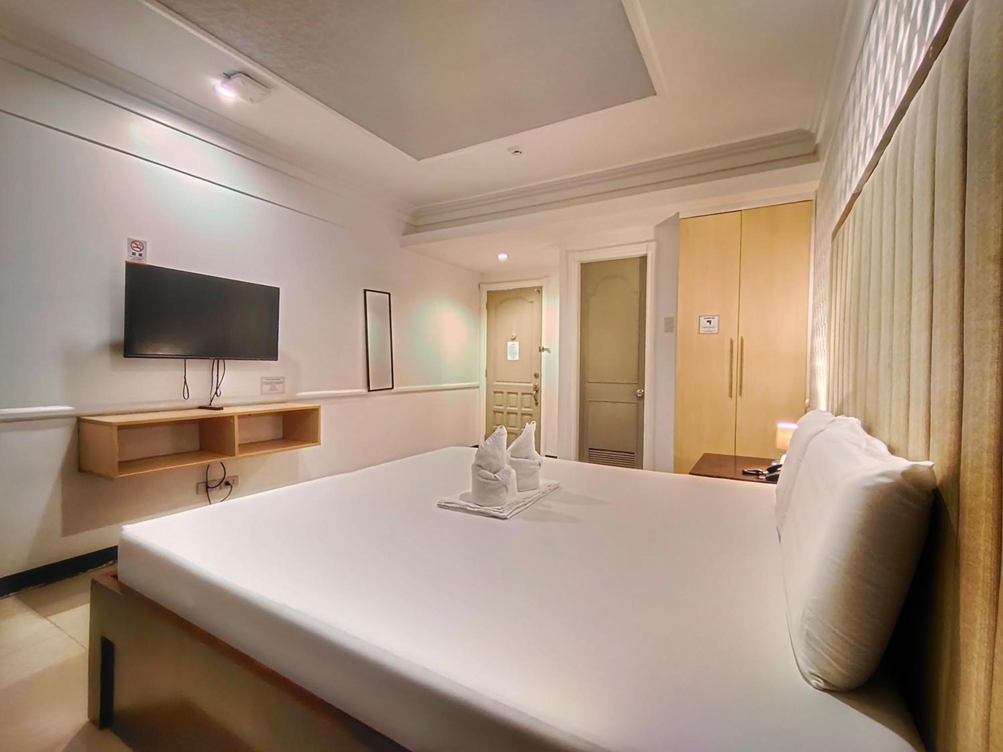 Hotel S And M Inc.