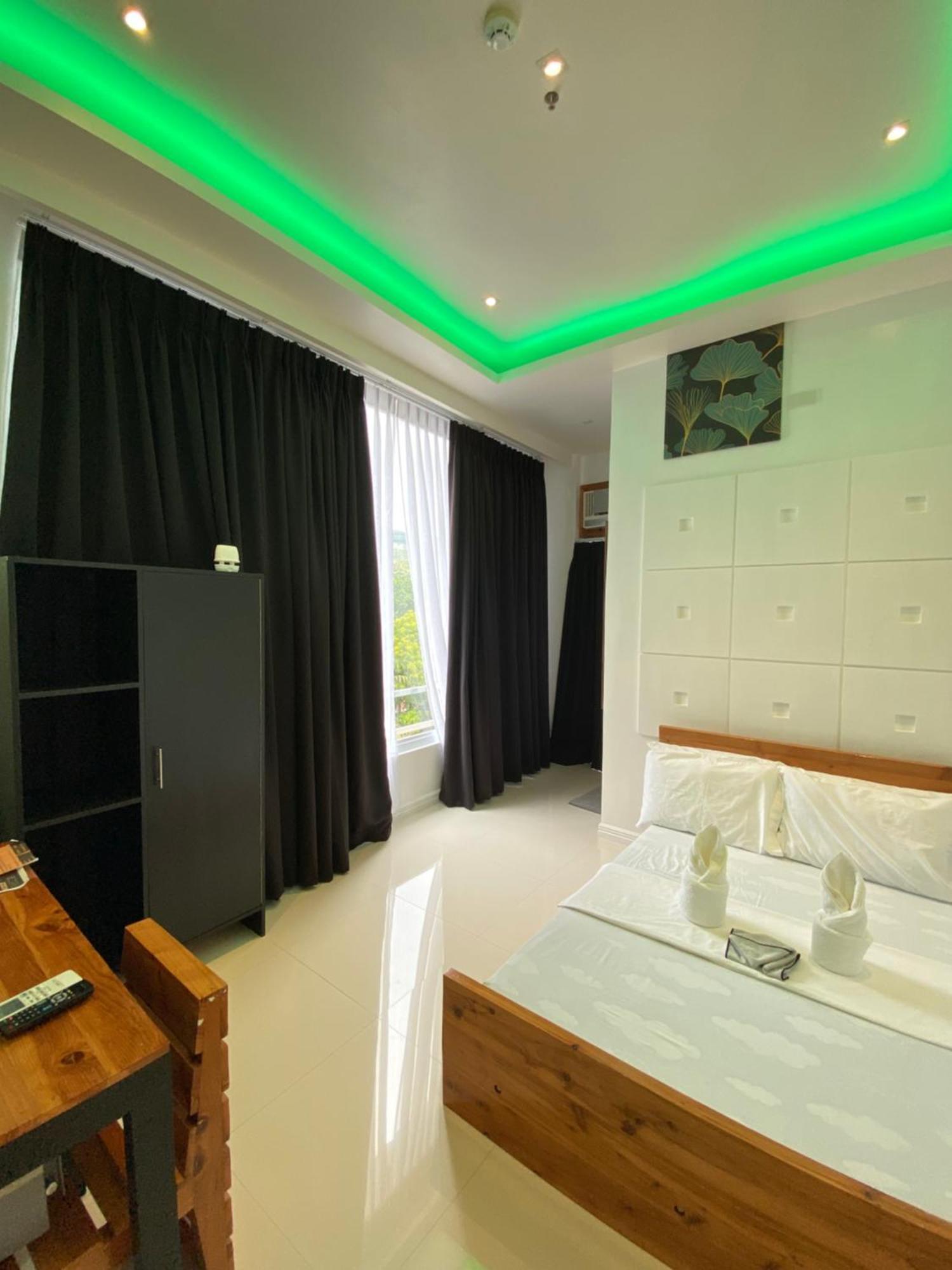 The Marc Vannelli Resort Oslob
