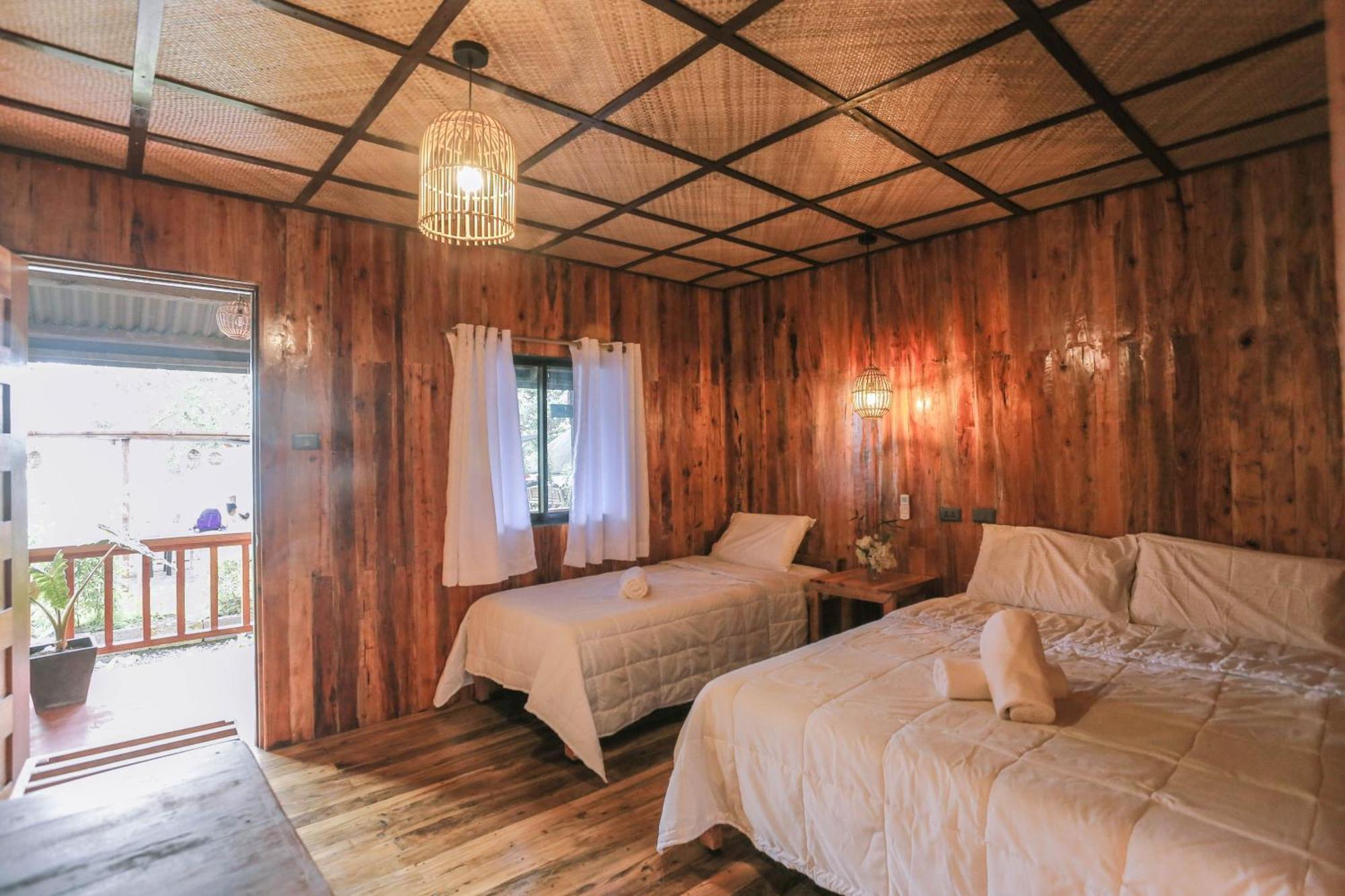 Hotel Marika Badian
