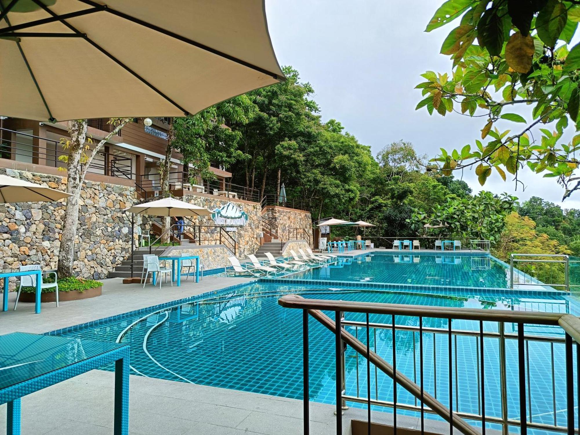 Mist Mountain Powered By Cocotel Cebu
