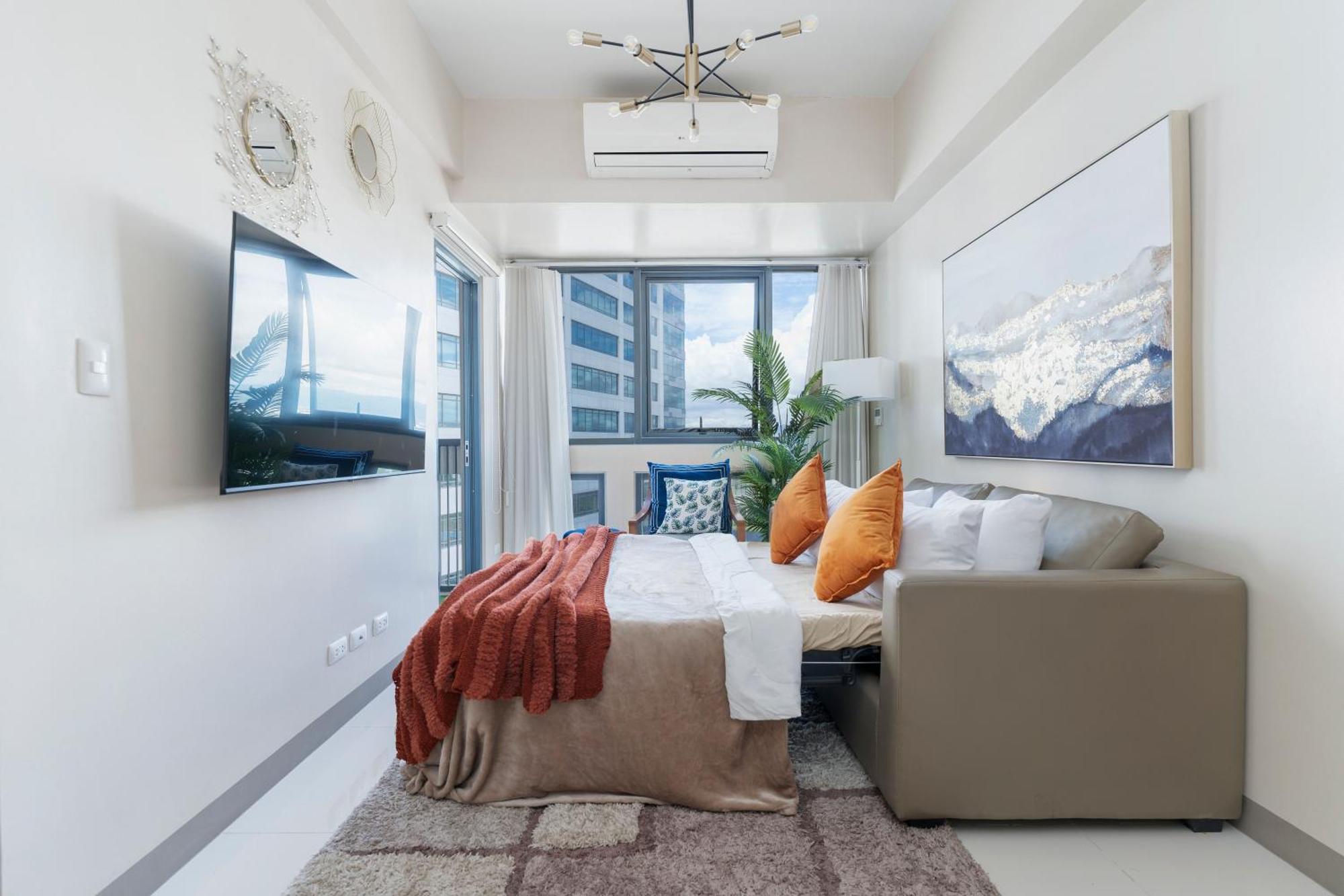 Aparthotel Omp T1-6h, & Pool Access, Near Airport, Fast Wifi, Netflix *