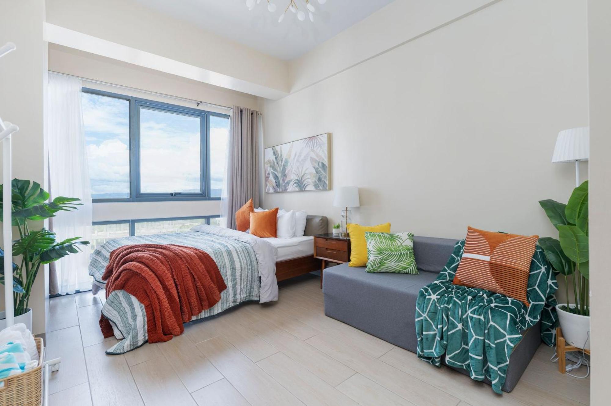 Aparthotel Omp T1-6h, & Pool Access, Near Airport, Fast Wifi, Netflix