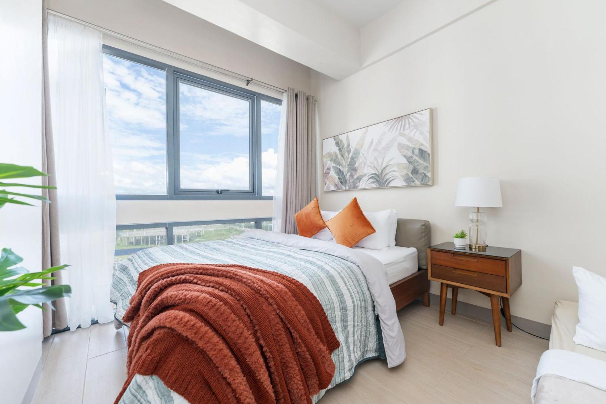 Omp T1-6h, & Pool Access, Near Airport, Fast Wifi, Netflix Aparthotel *
