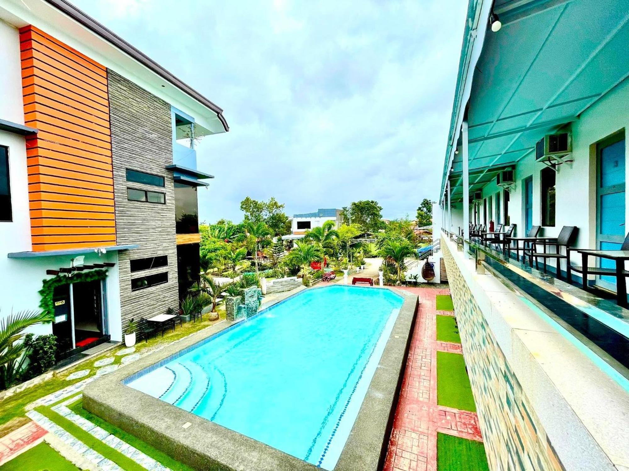 Little Rock Cebu 3*