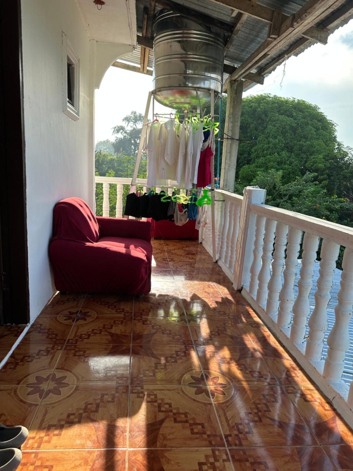 3 Bedrooms Split House 2nd Floor-wifi Apartment *