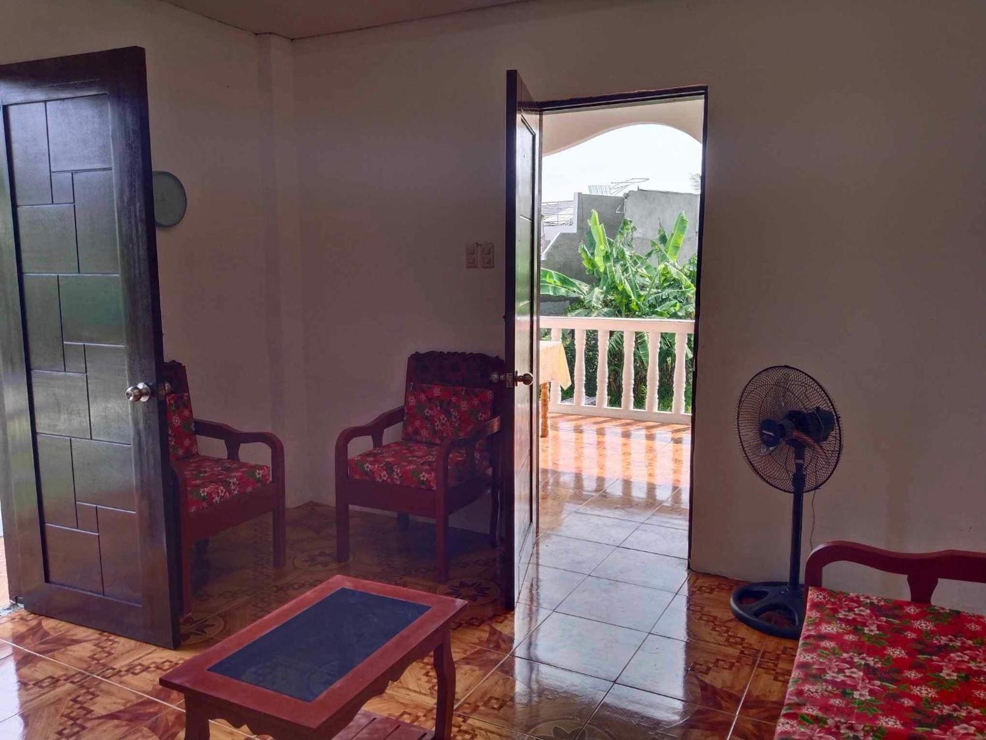 Apartment 3 Bedrooms Split House 2nd Floor-wifi