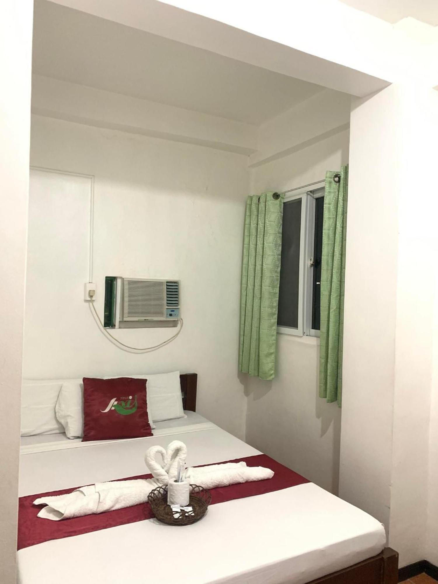 Axis Hotel